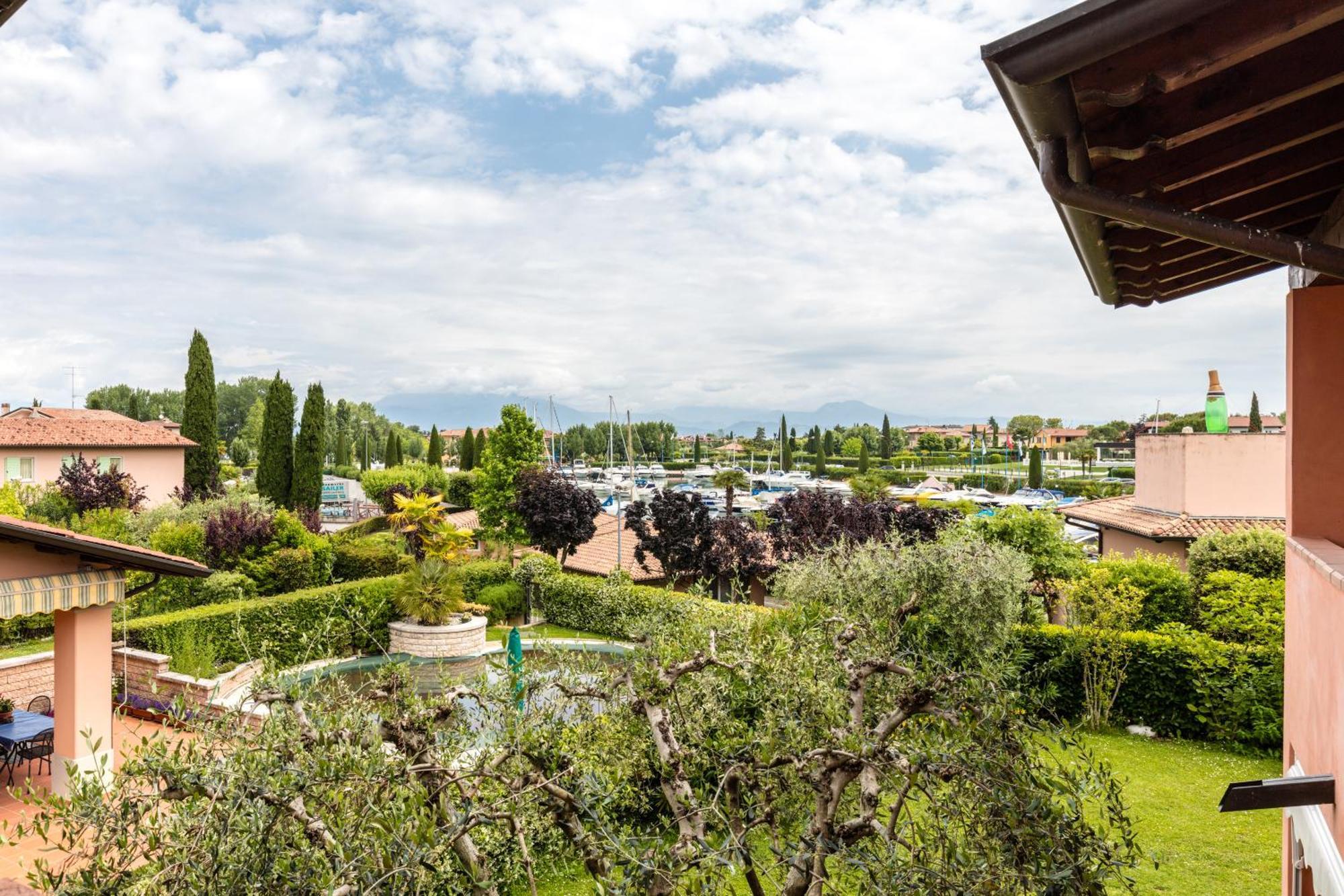 Bellasirmione Holiday Apartments Zewnętrze zdjęcie